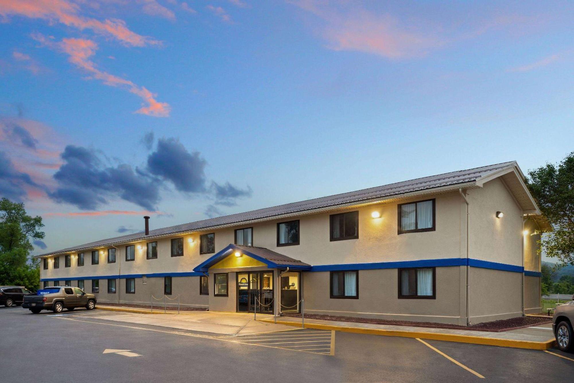 Days Inn By Wyndham Hornell Ny Dış mekan fotoğraf