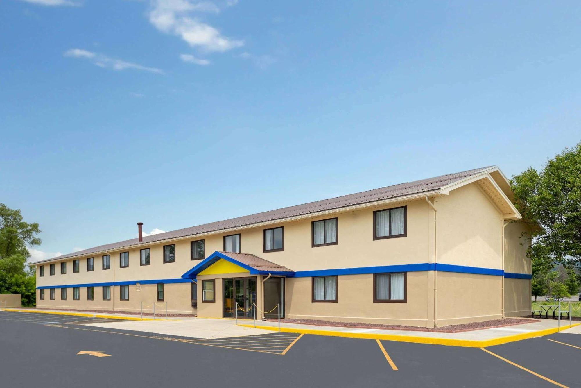 Days Inn By Wyndham Hornell Ny Dış mekan fotoğraf